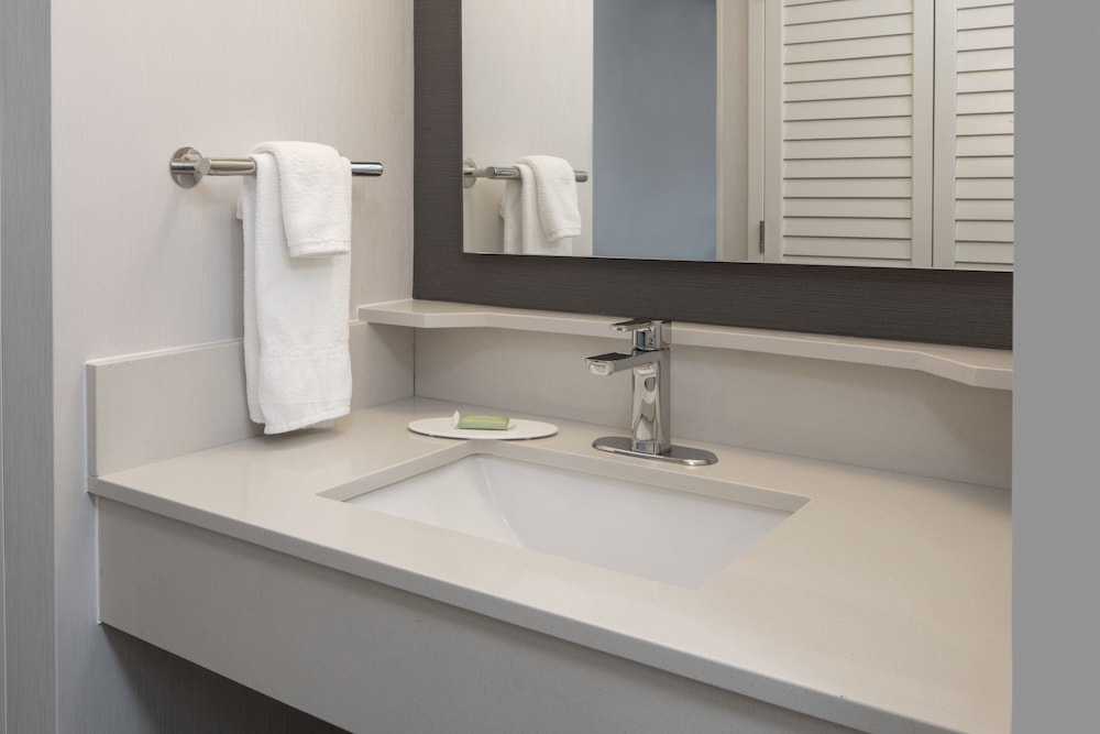 Courtyard by Marriott Decatur - photo 12