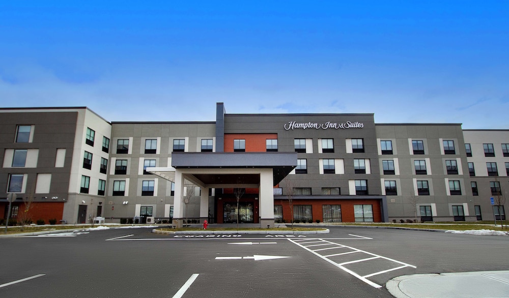 Hampton Inn & Suites North Attleboro - photo 38
