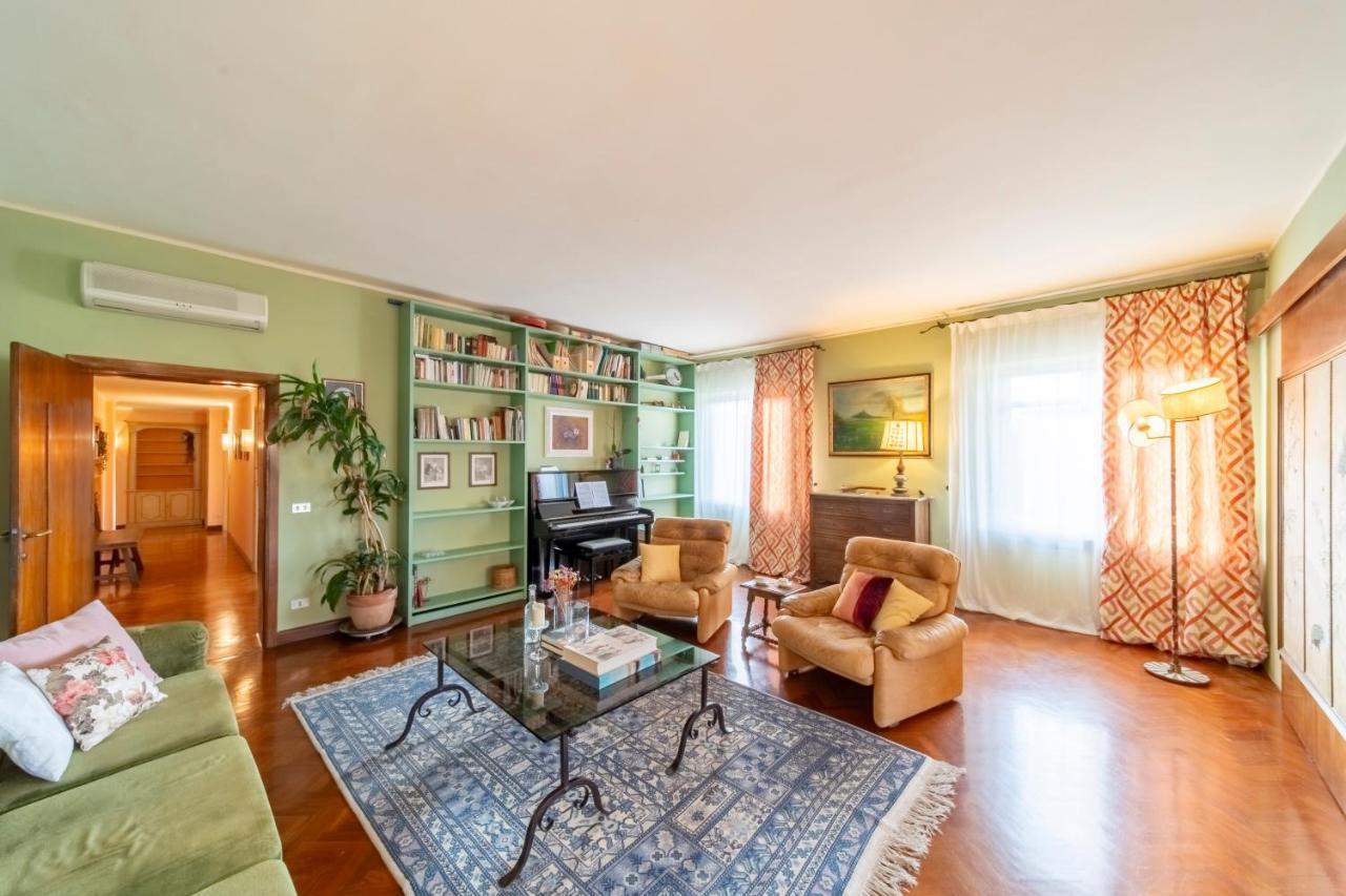 Golden Renaissance — 4-Star Luxury Hotel in Florence, Italy