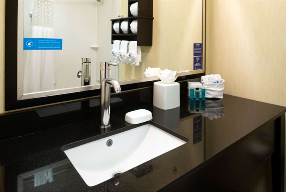 Hampton Inn Glenwood Springs - photo 35