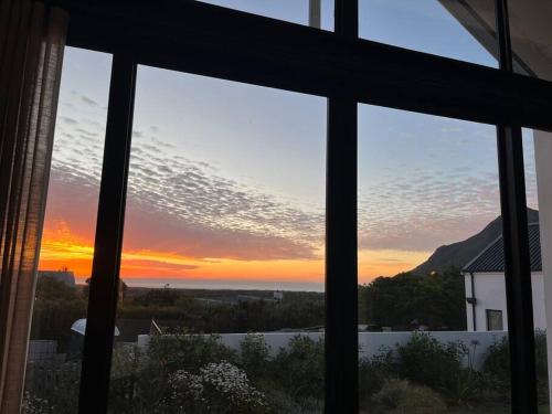 Quince Corner Villa in Noordhoek