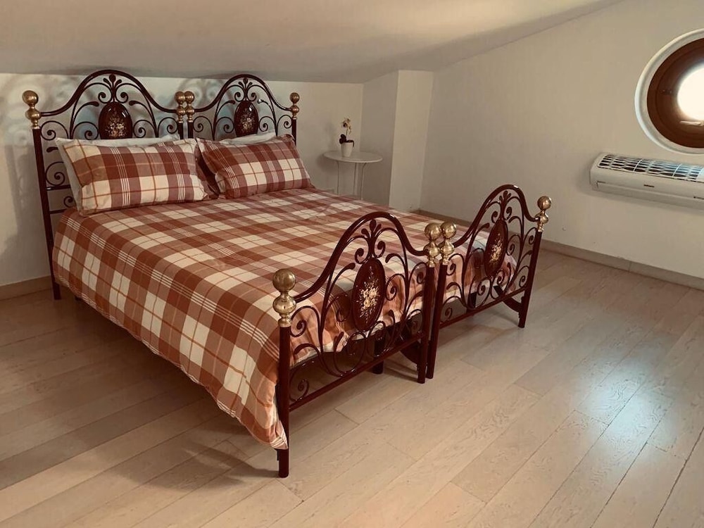 Villa Azzurra — 4-Star Luxury Hotel in Porto Sant'elpidio, Italy