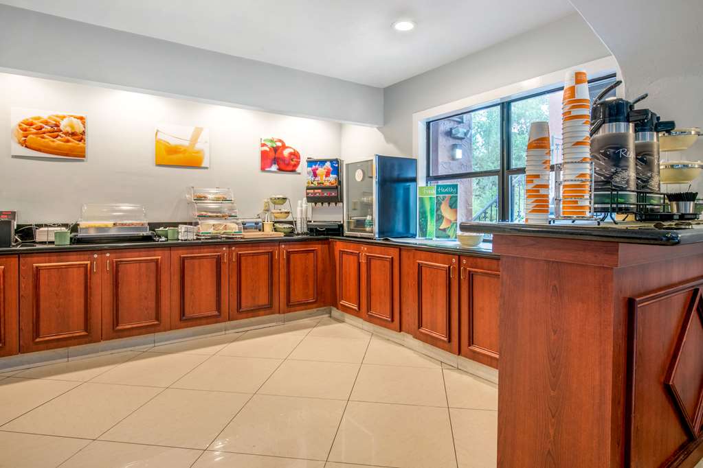 Quality Inn & Suites Jacksonville Baymeadows - photo 26
