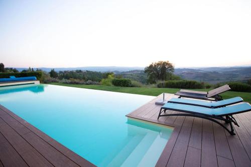 Villa Toscana Piscina Privata E Jacuzzi Certaldo — 4-Star Luxury Hotel in Certaldo, Italy