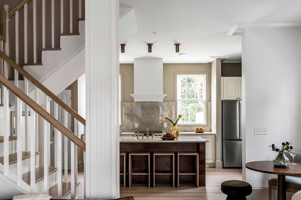 Emerson Square in Charleston, United States