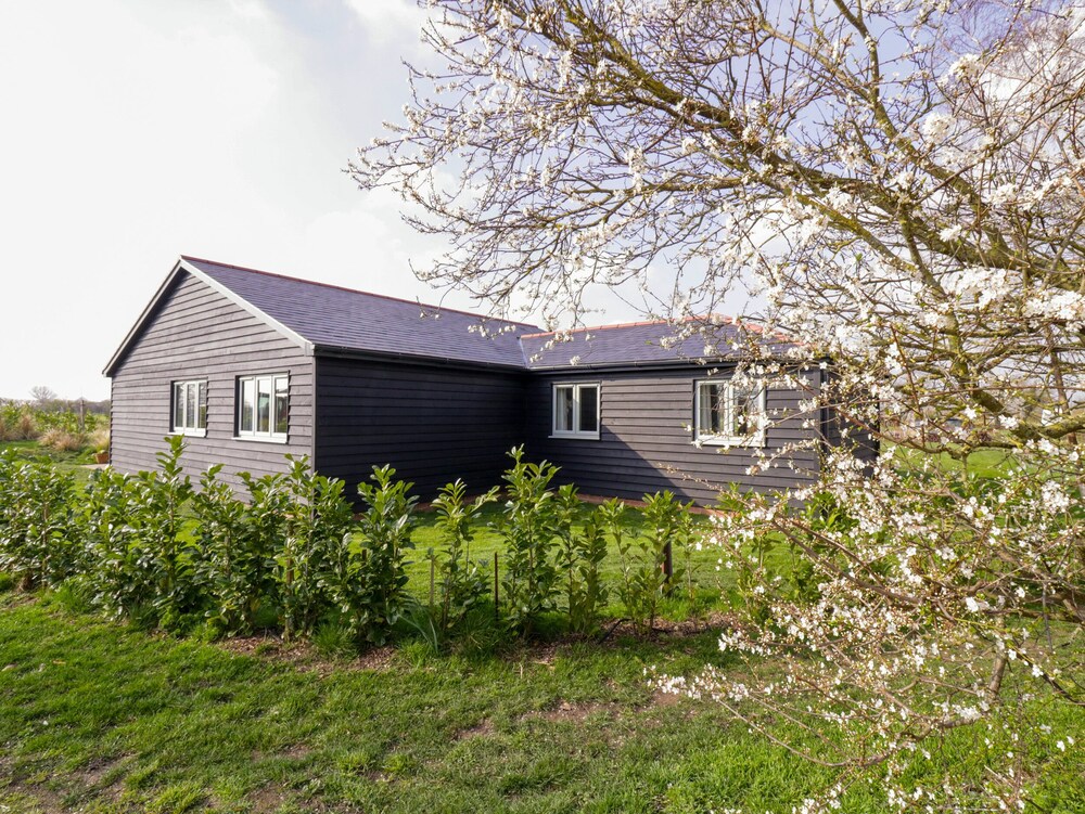 Bramley Cottage — 4-Star Luxury Hotel in Clacton-On-Sea, United Kingdom