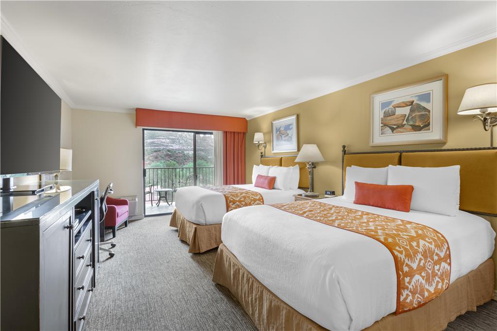 Best Western Plus Arroyo Roble Hotel & Creekside Villas - photo 54