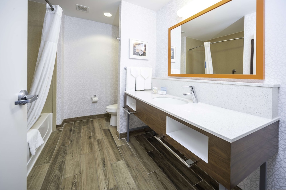 Hampton Inn & Suites New Iberia Avery Island - photo 46