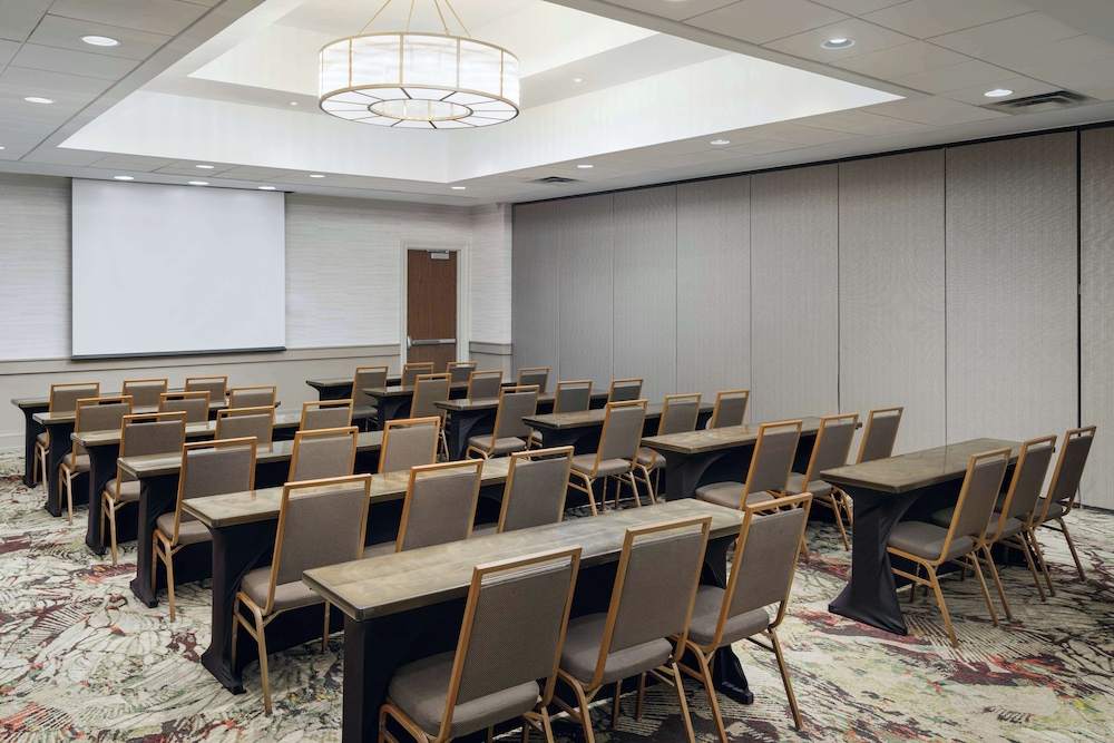 Embassy Suites by Hilton Memphis East Germantown Area - photo 43