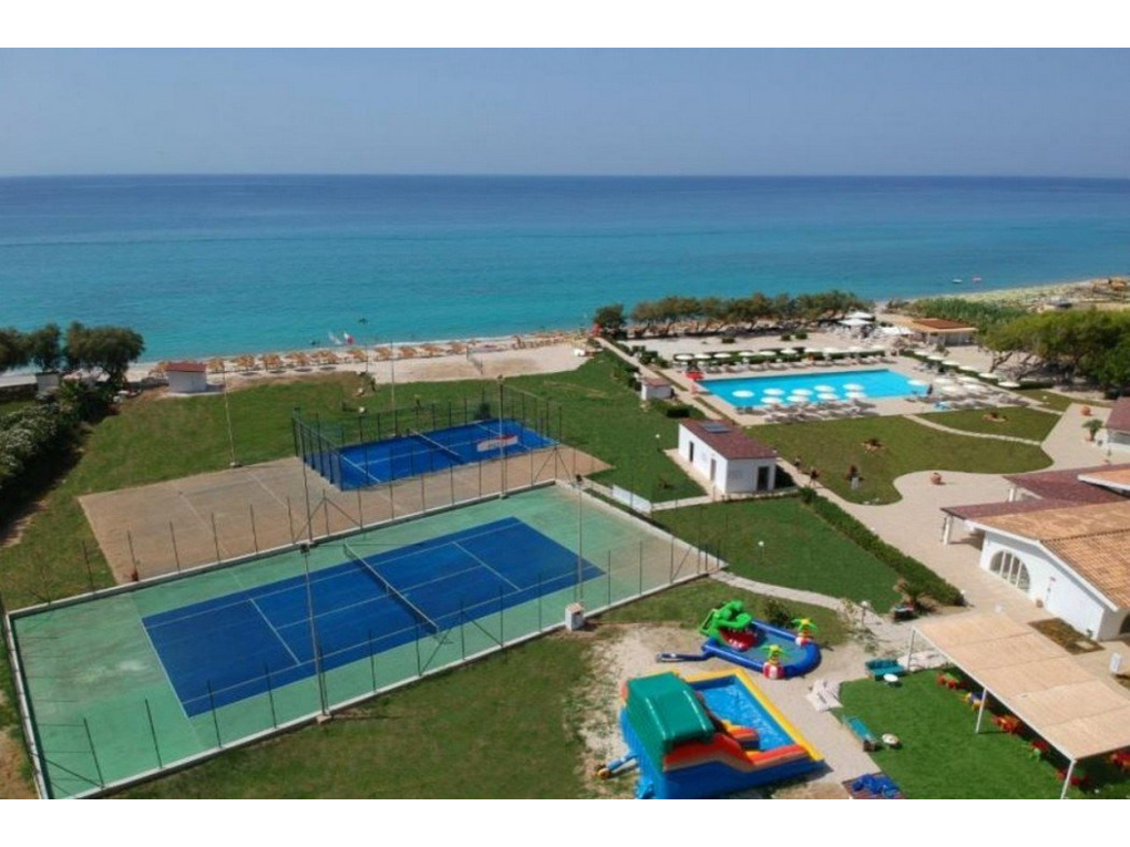 VOI Essentia Tropea Beach - carbon neutral hotel in Parghelia