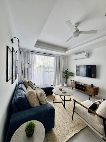 Suite Kingston Cozy Modern Apt — 4-Star Luxury Hotel in Kingston, Jamaica