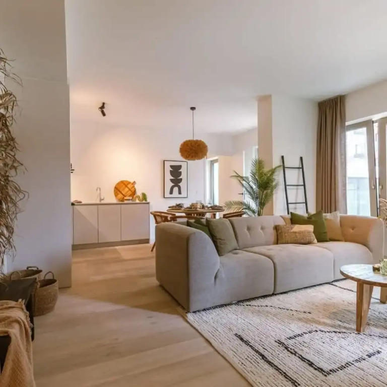 Beautiful Warm Apartment With Terrace In Ostend — 4-Star Luxury Hotel in Ostend, Belgium