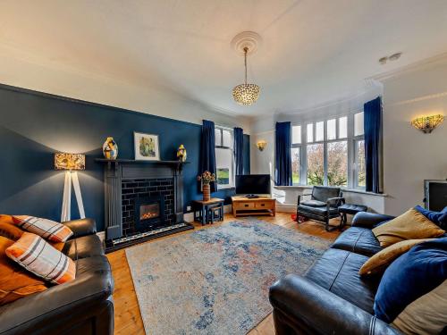 4 Bed in Fairbourne 42772 - last minute hotel in Unknown City