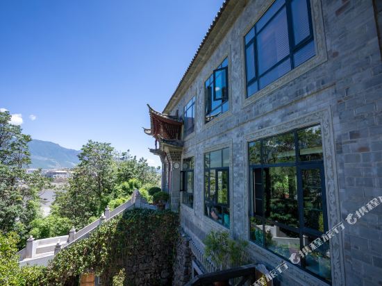 Cunshi Manor Hotel in Yunhe, People's Republic of China