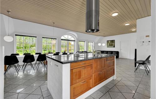 Stunning Home In Ulfborg With Sauna — Ulfborg — photo 5