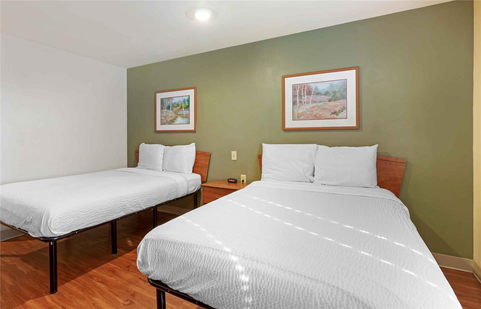 Extended Stay America Select Suites Phoenix West - photo 22