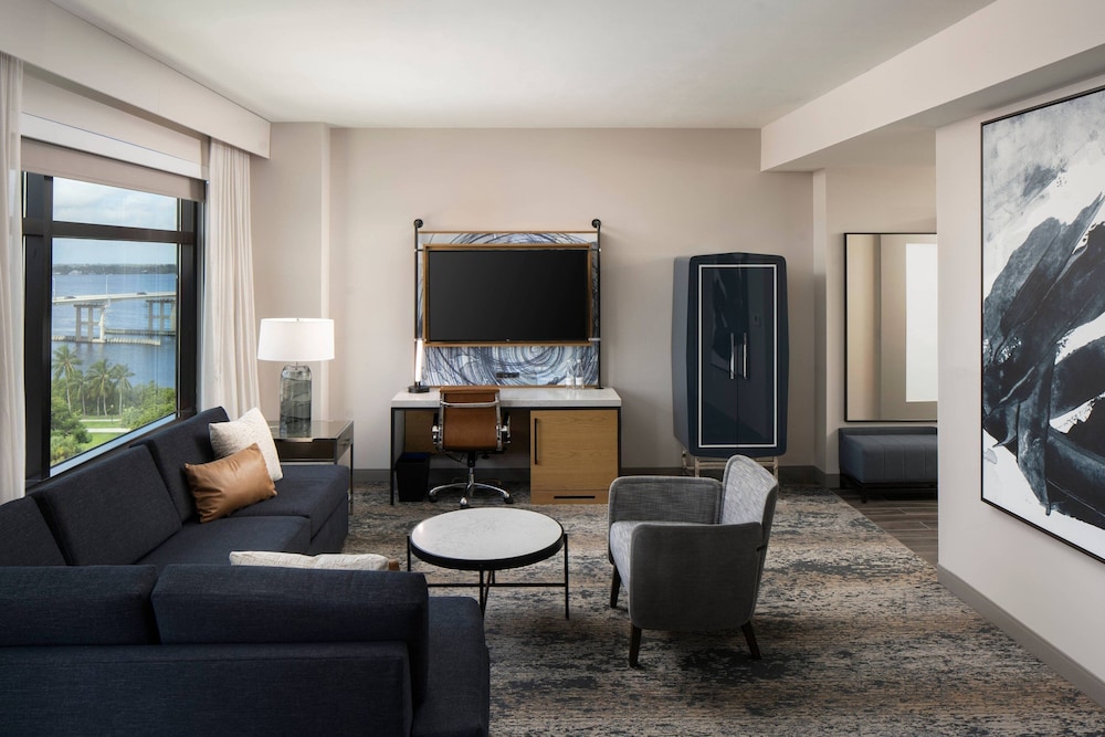 Luminary Hotel & Co. Autograph Hotels - photo 32