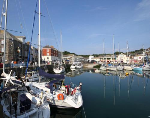 Stowaway - carbon neutral hotel in Padstow