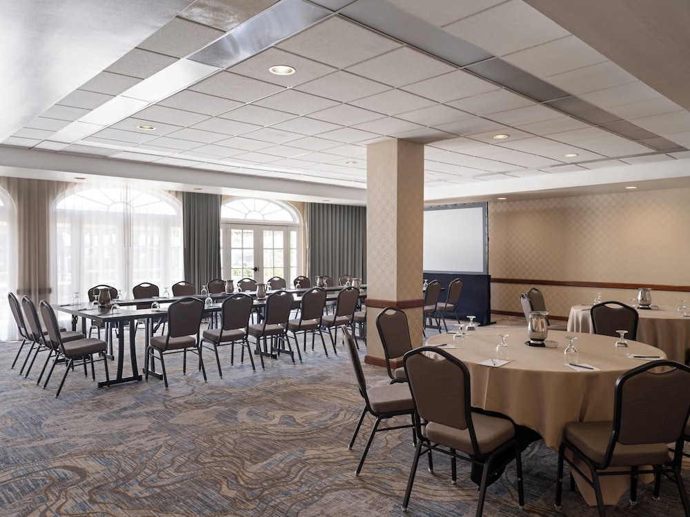 Crowne Plaza Phoenix Chandler Golf Resort by IHG - photo 105