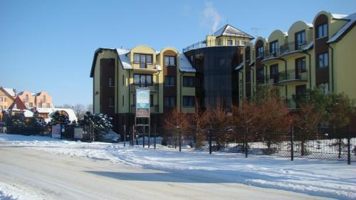 Orka - carbon neutral hotel in Rewal