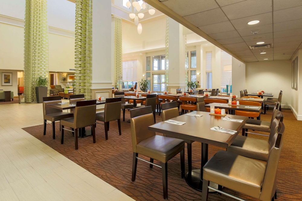 Hilton Garden Inn Dallas Market Center - photo 33
