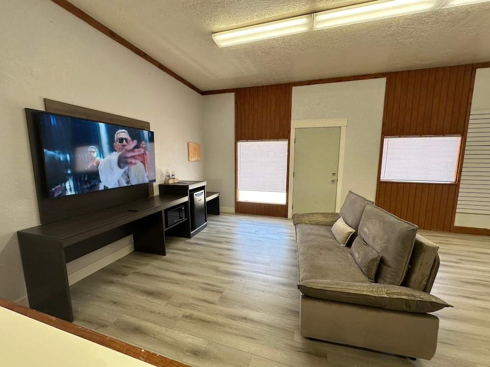 Hotel 191 Moab - photo 38