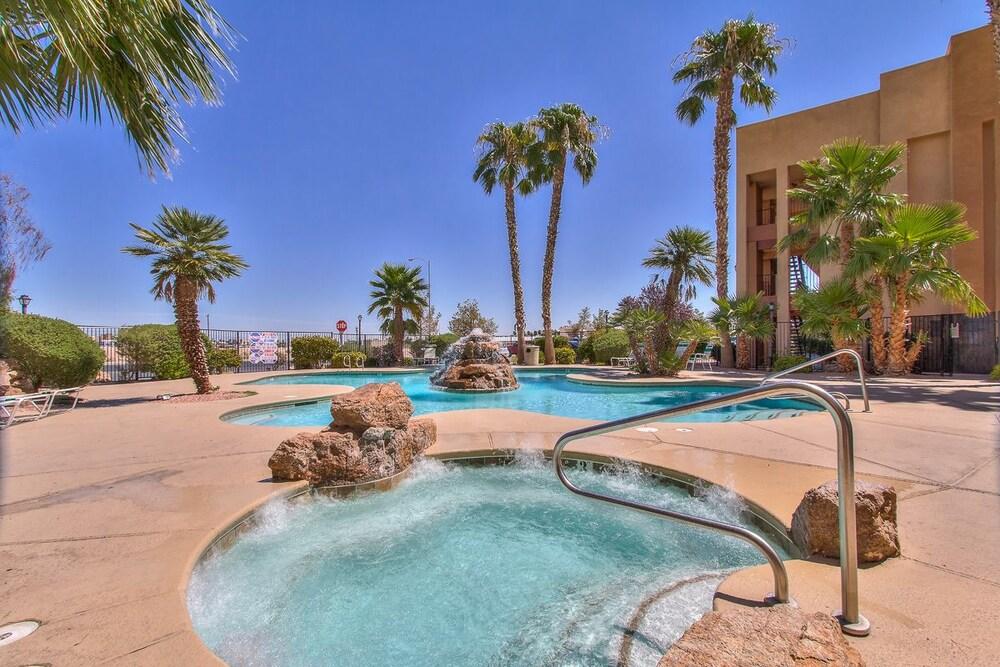 Emerald Suites Las Vegas - photo 9