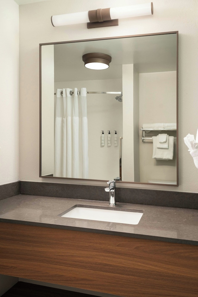 Fairfield Inn & Suites by Marriott Jacksonville Beach - photo 16