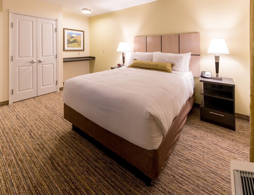 Candlewood Suites Fairbanks by IHG - photo 10