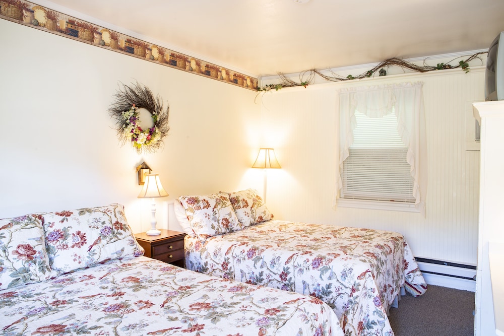 The Chimney Rock Inn & Cottages - photo 70