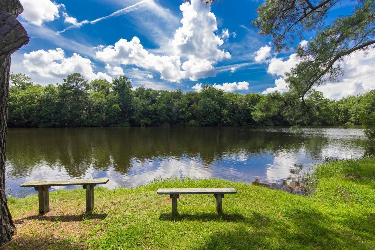 Carefree in Virginia Beach, United States