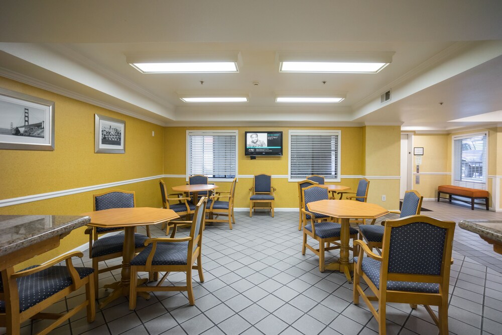 San Mateo SFO Airport Hotel - photo 28