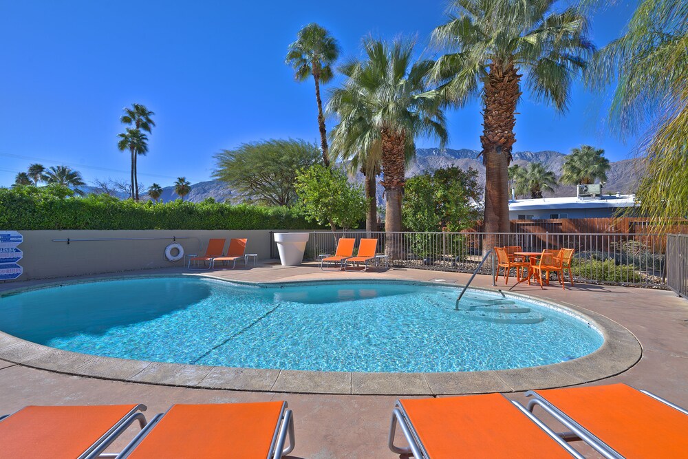 The Chuck Palm Springs - photo 14