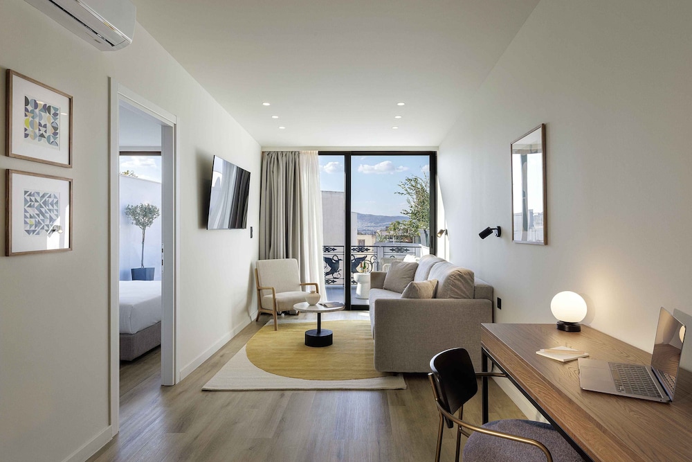 master Plaka — 4-Star Luxury Hotel in Athens, Greece
