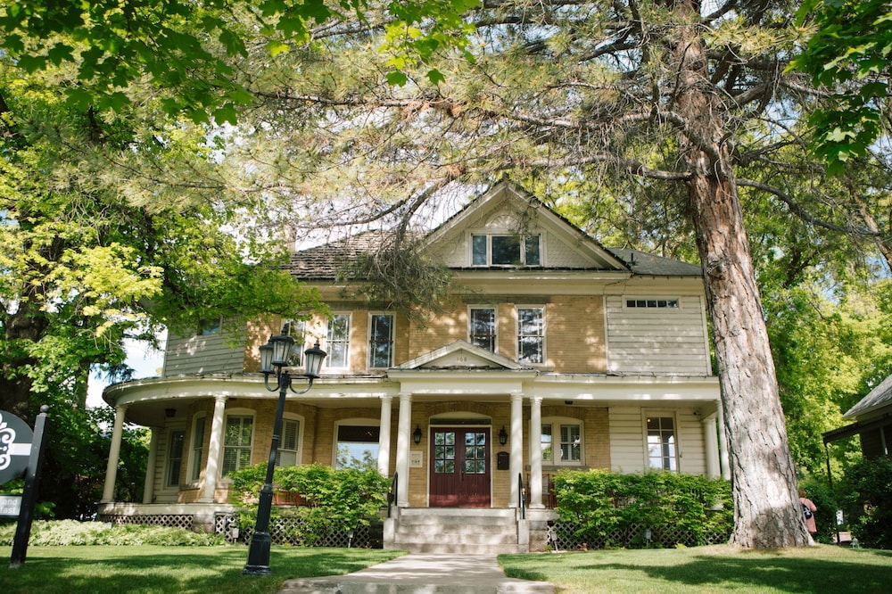 The Riter Mansion - last minute hotel in Logan