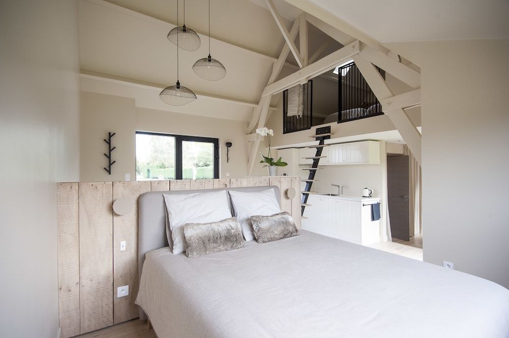 Le Pave de la Croix Blanche Mons-En-Pevele