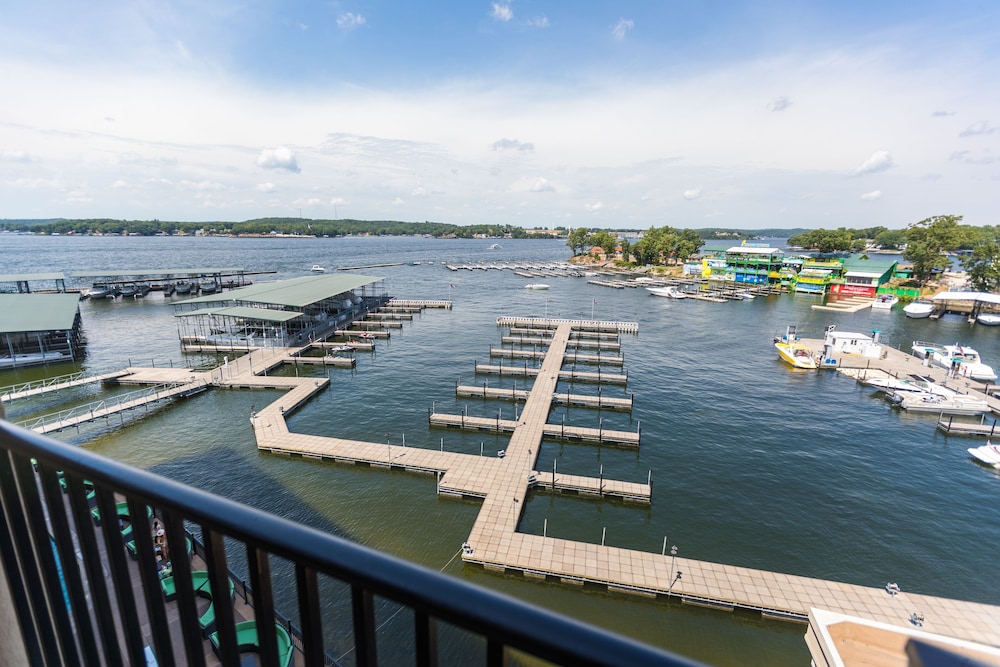 Camden on the Lake Resort & Spa - photo 18
