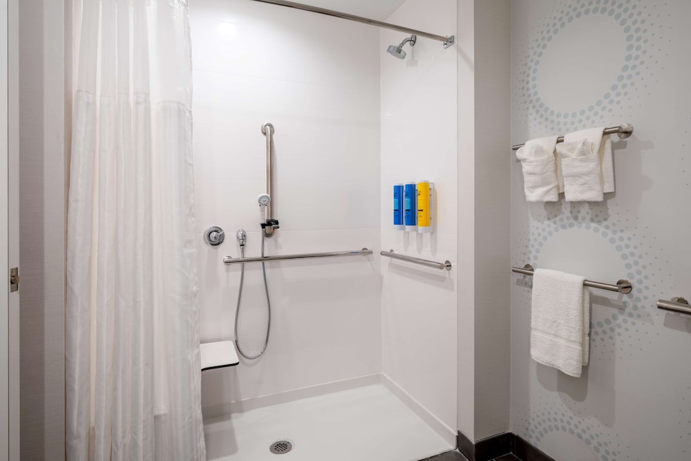 Tru by Hilton Naperville Chicago - photo 15
