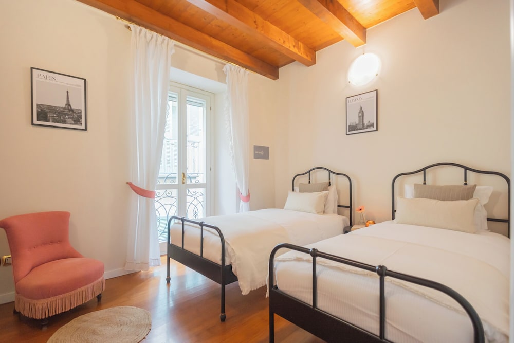 Residenza Dolce Lago by Rent all Como — 4-Star Luxury Hotel in Como, Italy