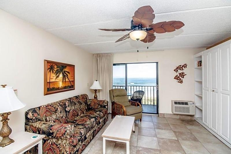Beacher's Lodge Oceanfront Suites - photo 43