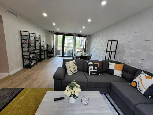 Contemporary bliss newly renovated cozy villa — 4-Star Luxury Hotel in Hilton Head Island, United States
