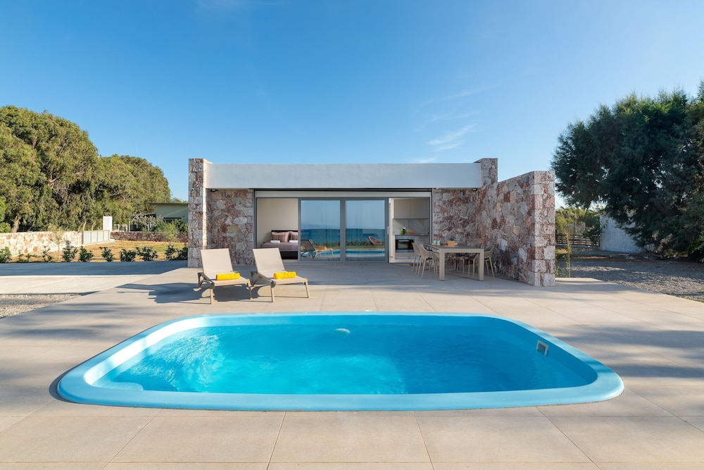 Kyra Beachfront House in Theologos Rhodes — 4-Star Luxury Hotel in Rodos, Greece