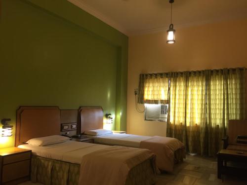 Hotel Woodlands — Vapi — photo 2