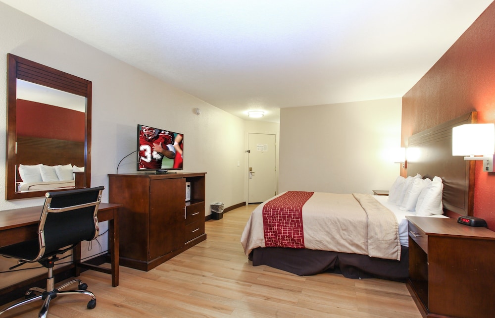 Evergreen Inn & Suites Portland - featured photo