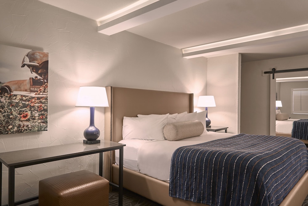 Fredericksburg Inn & Suites - photo 19