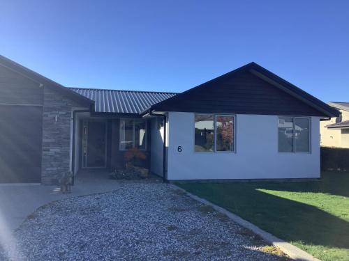 Wanaka Holiday - last minute hotel in Wanaka