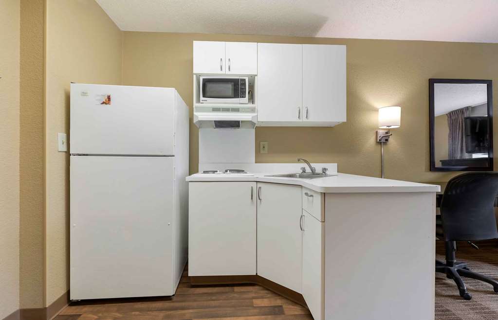 Extended Stay America Select Suites Austin Northwest Lakeline Mall - photo 9