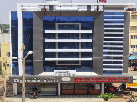 DV Residency Bhadravathi - carbon neutral hotel in Shimoga