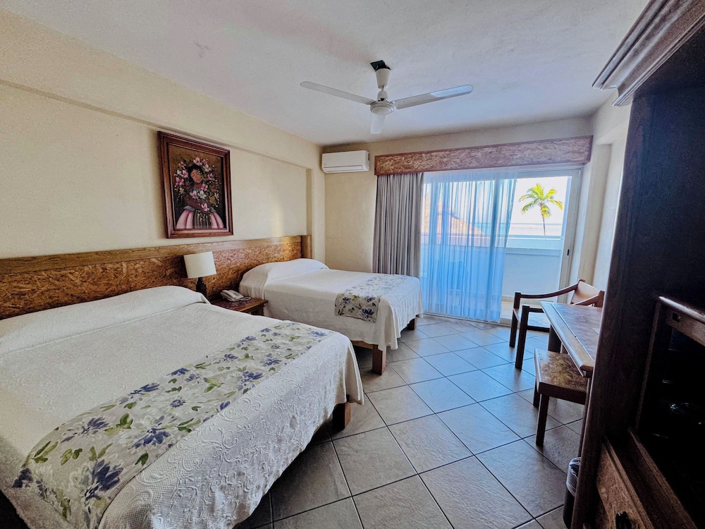 Tropicana Hotel Puerto Vallarta