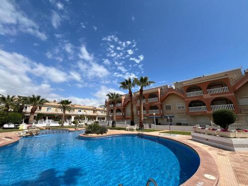 Holidoo Travel El Divino 99 — hotel in Los Alcazares